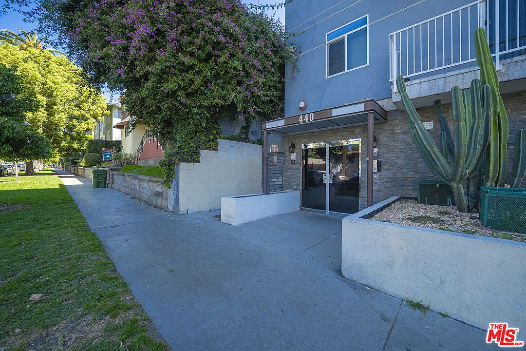 3 bed, 2.5 bath, 1490 sqft, $3,490 — Photo 1