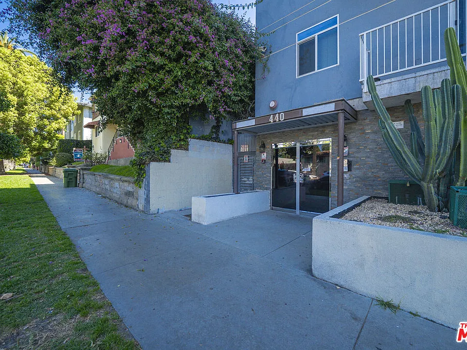 440 S Occidental Blvd #204