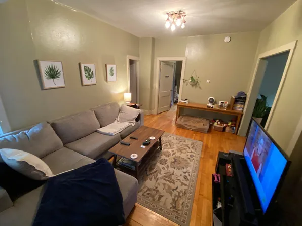 640 Laurel Ave APT 1, Saint Paul, MN 55104