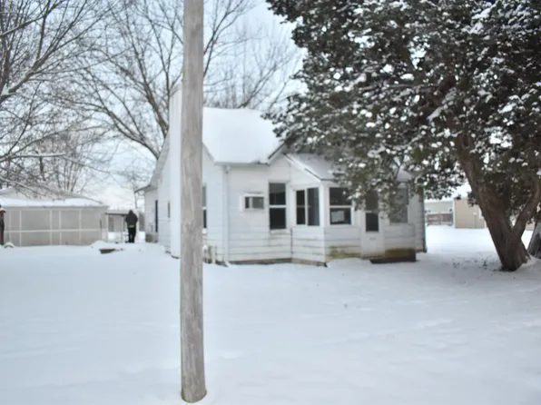 200 1st Ave, Sherrard, IL 61281