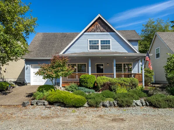 160 S Palisade St, Rockaway Beach, OR 97136