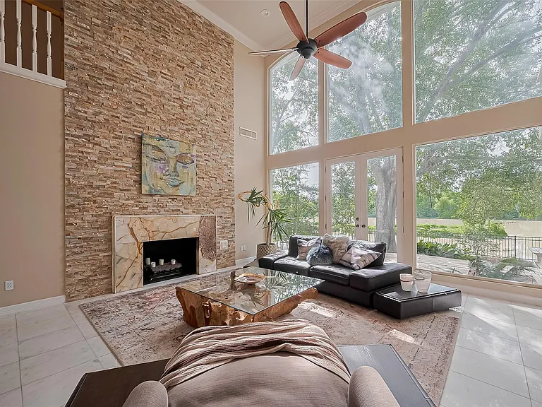 1123 Horseshoe Dr — Photo 8