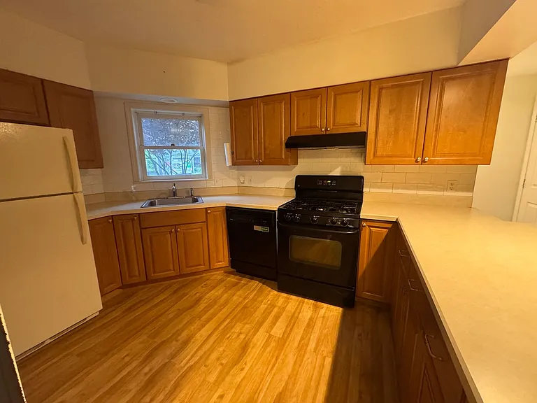 40 Wolf Rd #44 — Photo 10