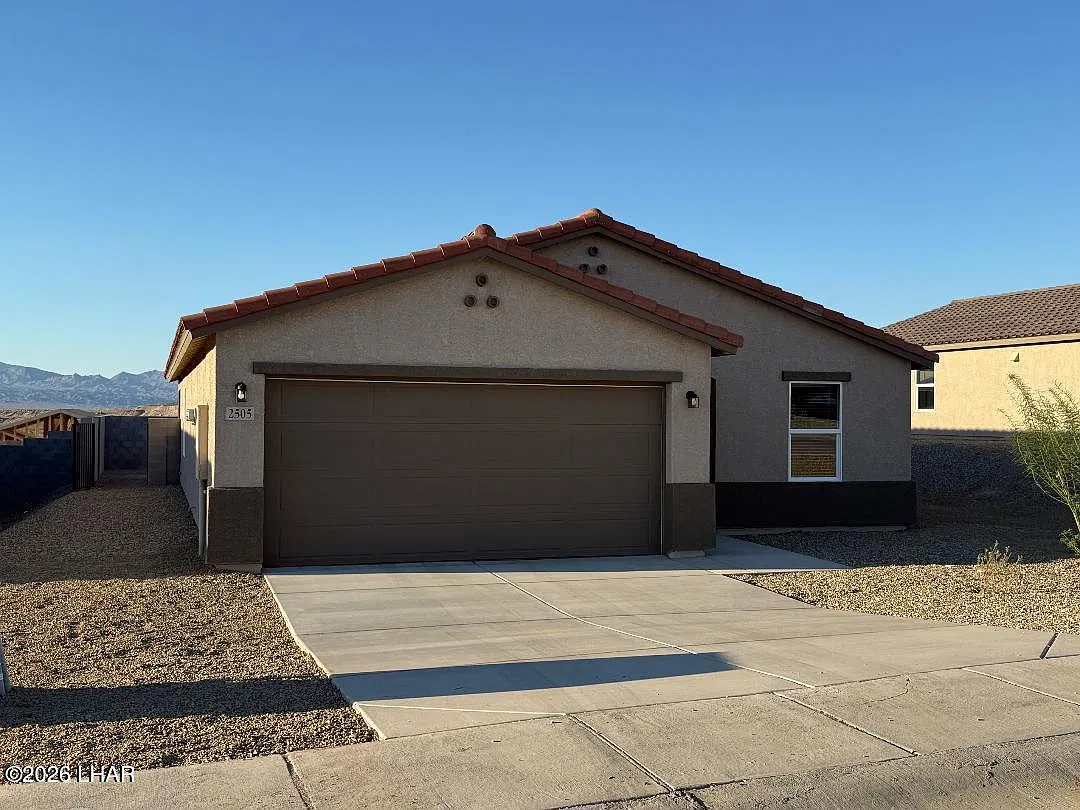 3 bed, 2.0 bath, 1456 sqft, $1,850 — Photo 2