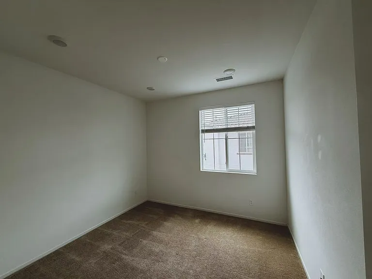 5585 Kate Way #6 — Photo 14