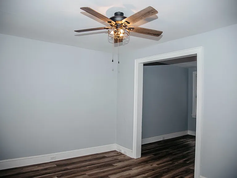 510 E Fulton St — Photo 4