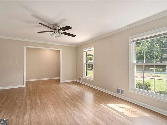 5th image of 235 Sandstone Dr