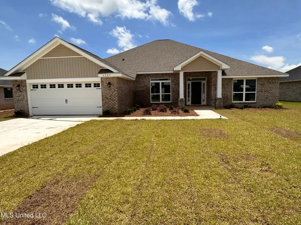6209 Diamond Ln, Biloxi, MS 39532