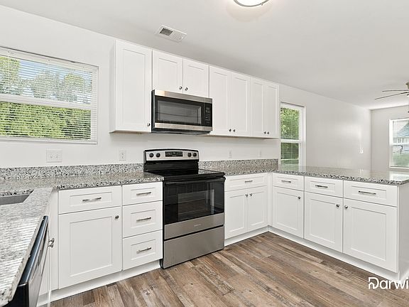 3rd image of 231 Willowood Dr