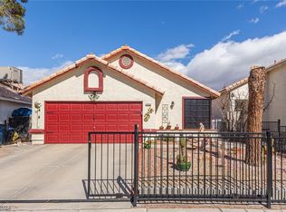 5920 Emerald Canyon Dr, Las Vegas, NV 89142