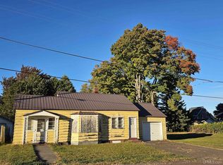78 1st St, South Range, MI 49963