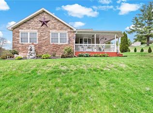 40 Hahns Dairy Rd, Palmerton, PA 18071