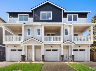 18133 1st Pl SW #F21, Seattle, WA 98148