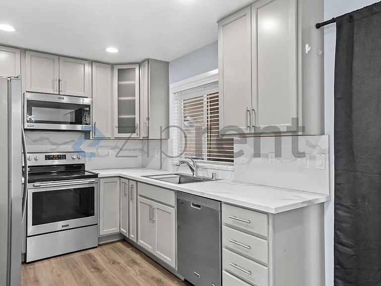 16730 Barnell Ave #2 — Photo 11