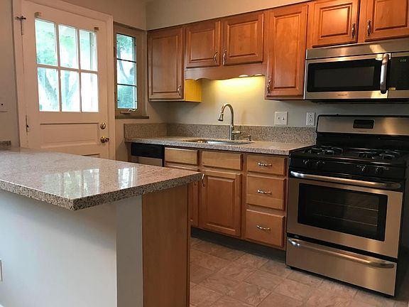 2nd image of 1845 Northwest Ct #144