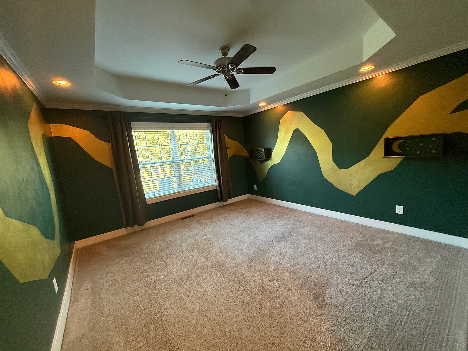 4 bed, 2.5 bath, 2200 sqft, $1,200 — Photo 4