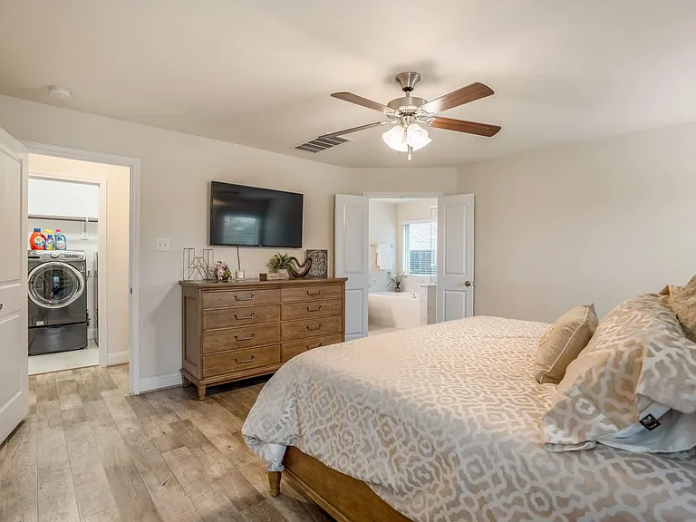 4115 Steven Falls Ct — Photo 33