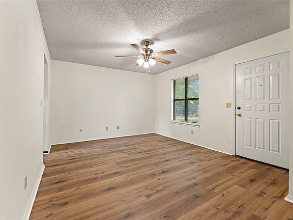 5th image of 2809 N Sunny Ln