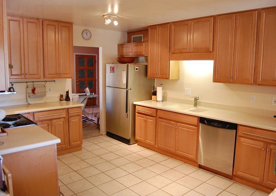 1st image of 8673 E Edgemont Ave