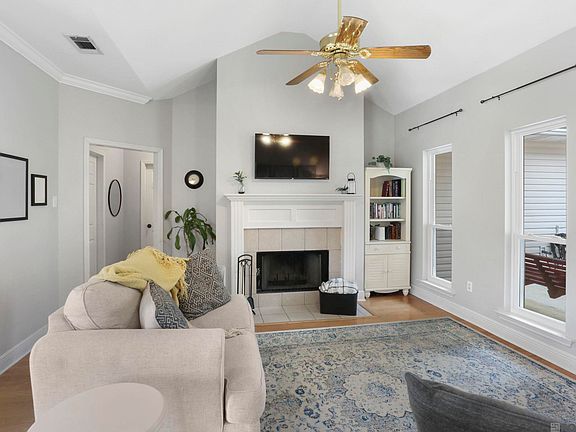 2nd image of 9435 Trendale Dr