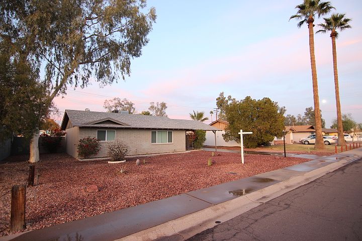 1st image of 1836 E Palmcroft Dr