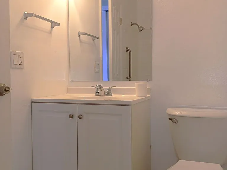 885 Beltrees St #7 — Photo 9