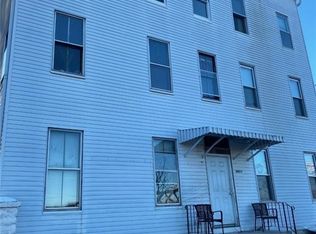 399 Dekoven Dr APT 3, Middletown, CT 06457