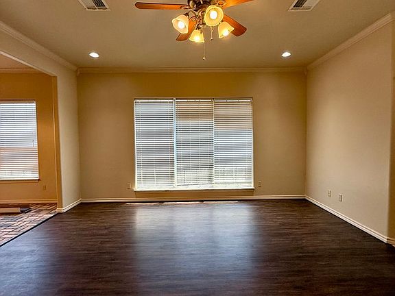 4th image of 2520 Thomas Dr