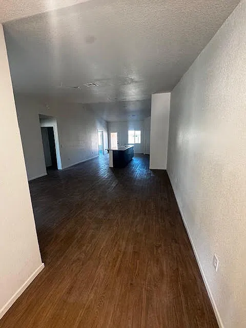 2 bed, 1316 sqft, $1,500 — Photo 2