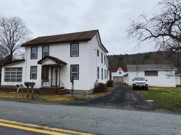 1042 Delaware Dr APT 2, Matamoras, PA 18336