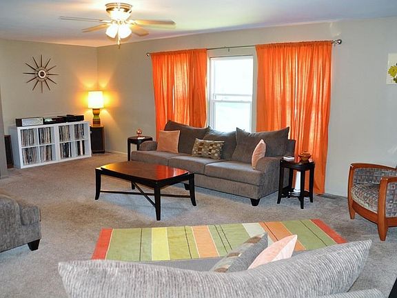 4th image of 5400 Honeyleaf Way