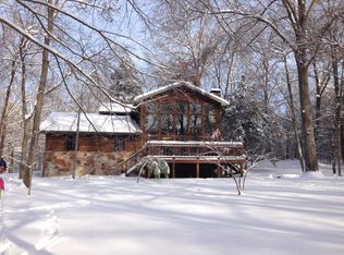 1703 River Ridge Rd, Norfork, AR 72658