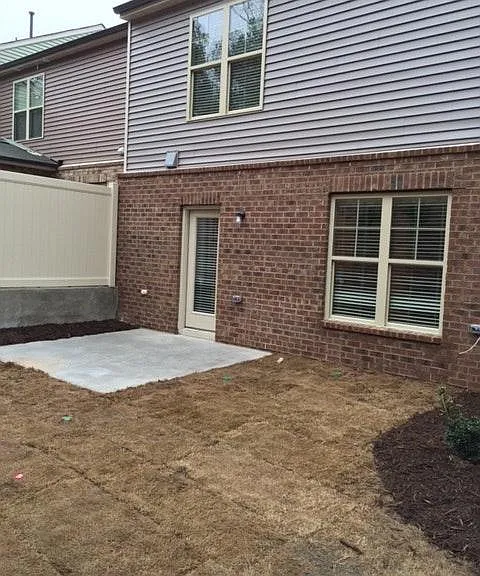 410 Chanson Dr — Photo 13