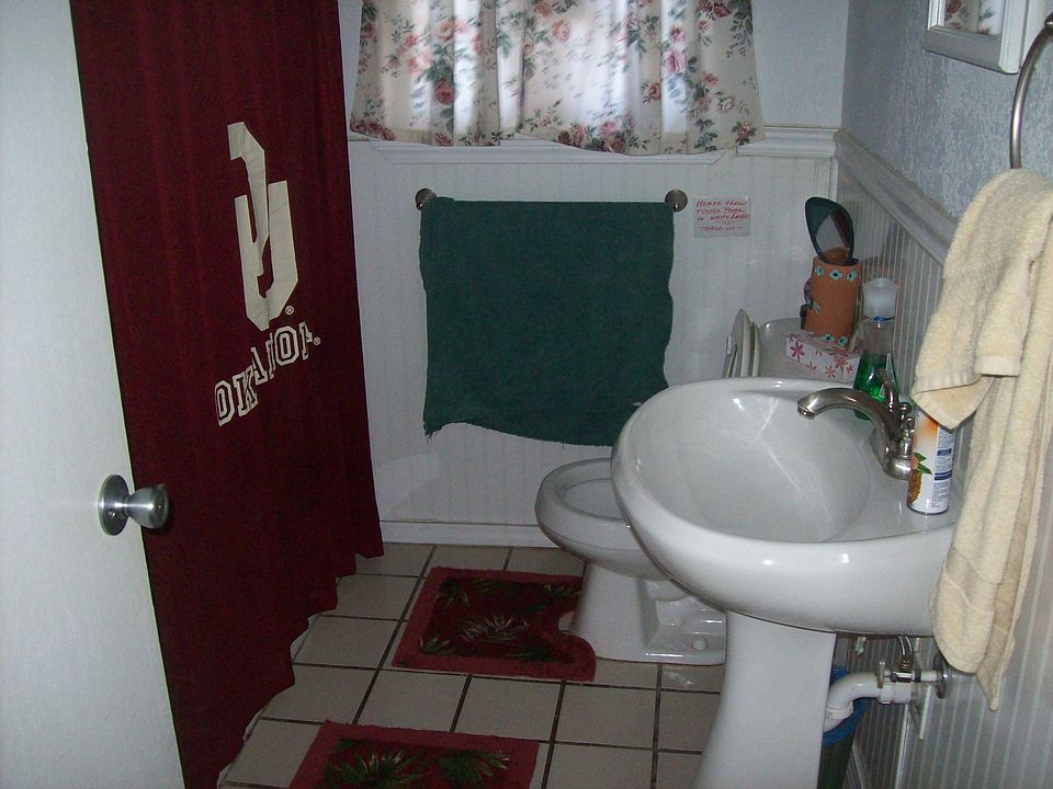 1st image of 3425 NW 28th St