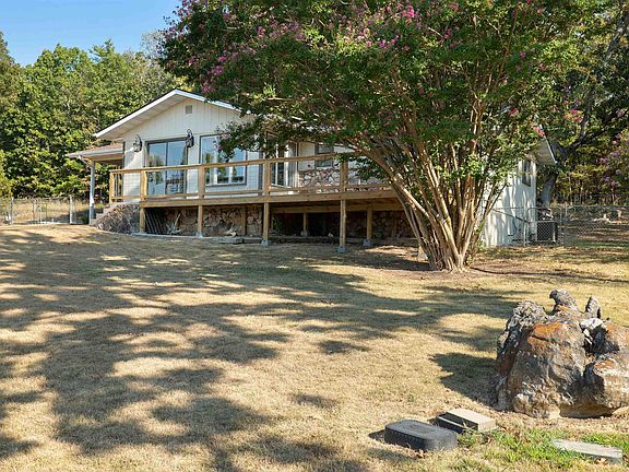 5th image of 1502 Emerald Cove Dr