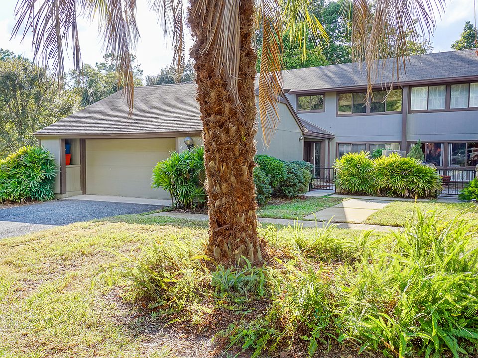 1st image of 1635 NW 19th Cir