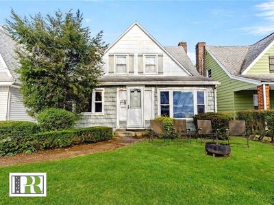 1649 E 37th St, Brooklyn, NY, 11234