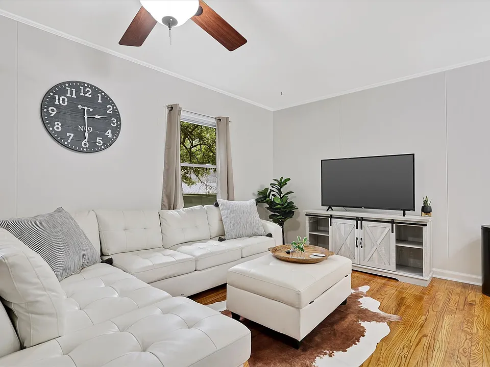 204 E 58th St