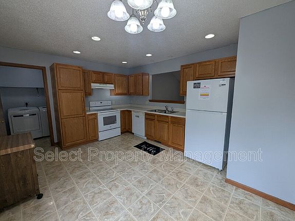 5th image of 5309 Myanna Ln
