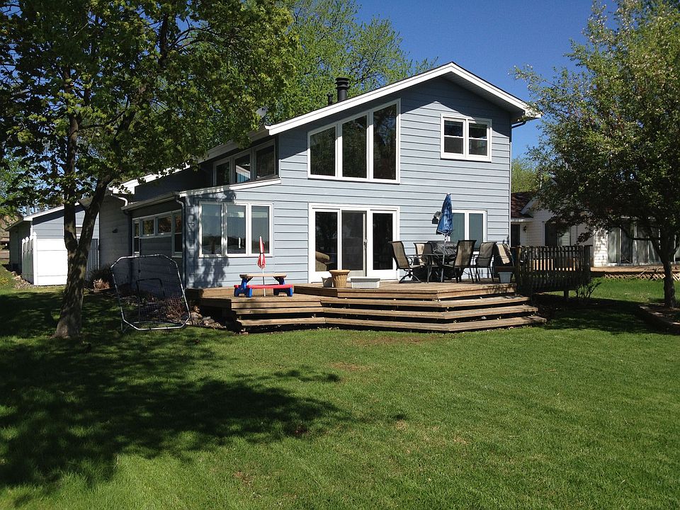 1st image of 879 N Shore Dr