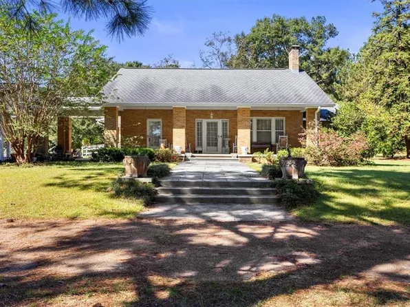 449 Oak Hill Rd, Poplarville, MS 39470