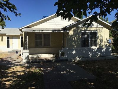 1740 N Channing Ave, Fresno, CA, 93705