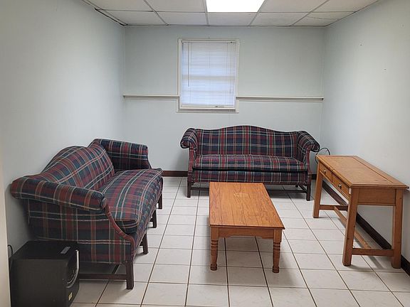 2nd image of 1518 Ashbrook Dr #Basement