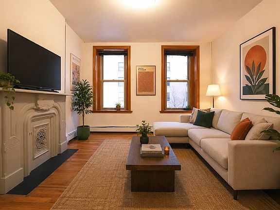 3rd image of 2011 Lexington Ave APT 4