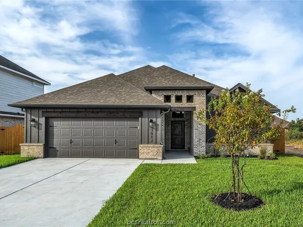 5010 Royal Arch Dr, Bryan, TX 77802