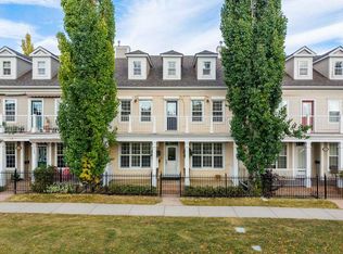 24 W Ypres Mews SW, Calgary, AB T2T6L2