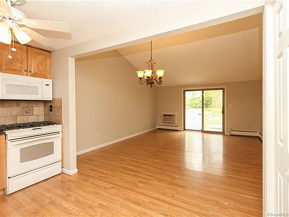 2nd image of 19 Locust Cir Unit 19