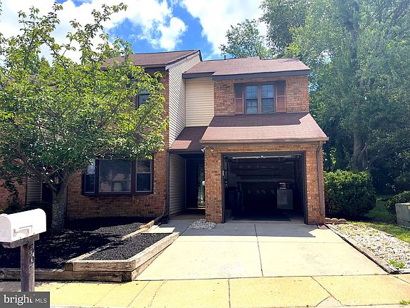 5th image of 59 Lafayette Ln