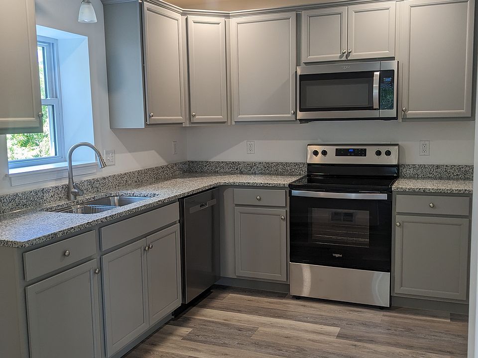 1st image of 329 York Rd #A