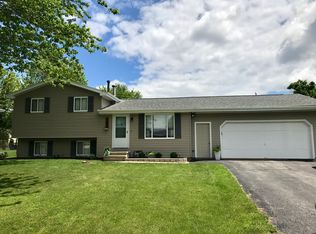 1289 Goss Ave, Menasha, WI 54952